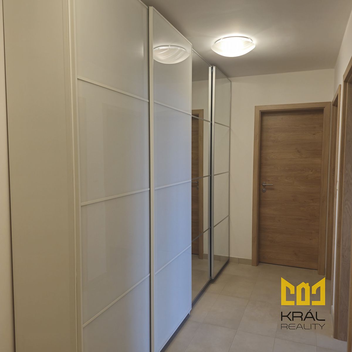Pronájem bytu 2+kk 67 m² – fotografie 4