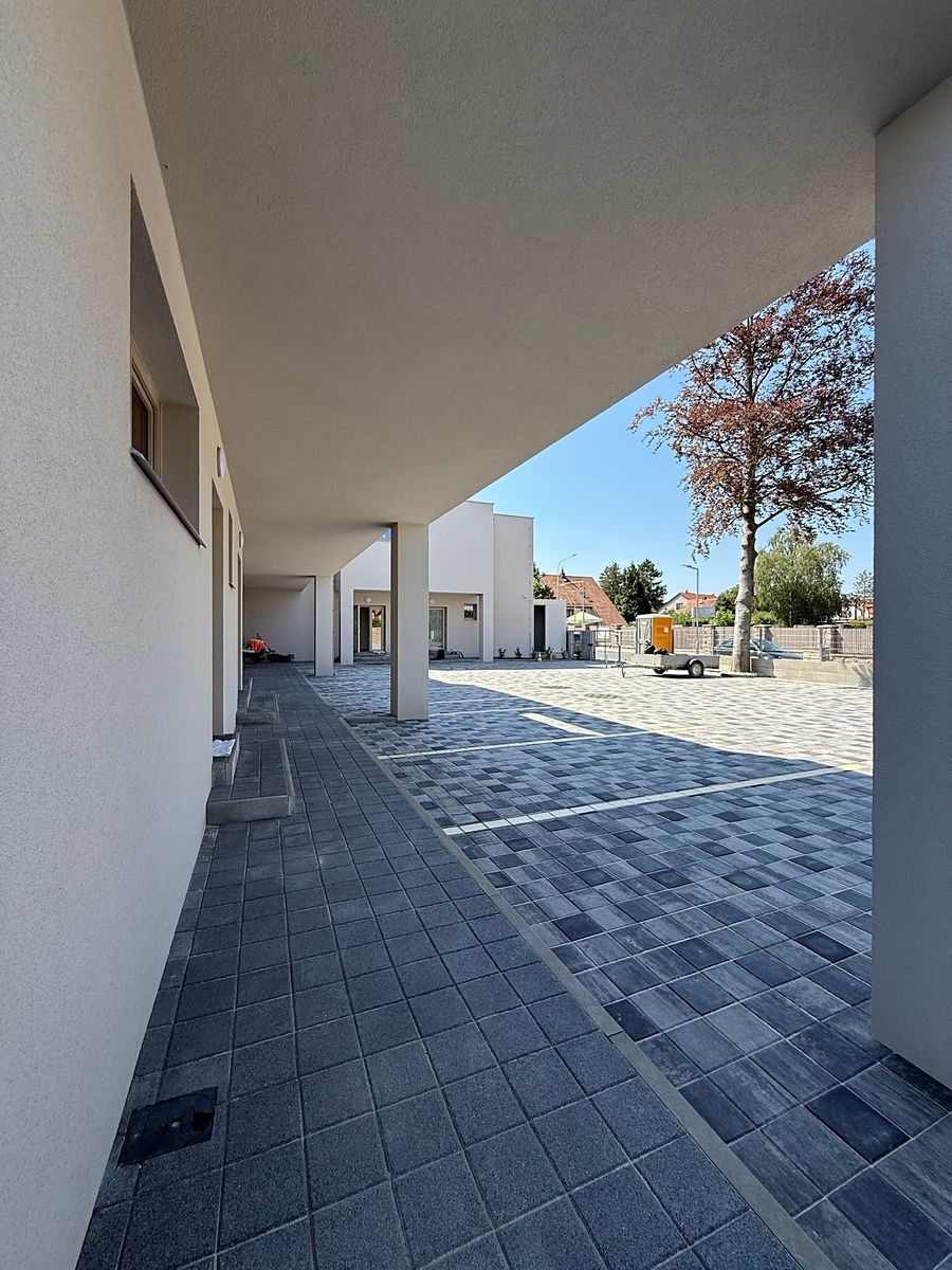 Pronájem bytu 1+kk 33 m² – fotografie 3