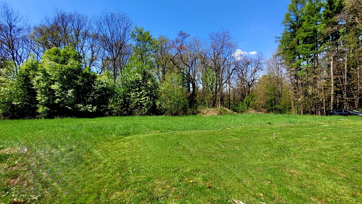Prodej stavebního pozemku 1300 m² – fotografie 2