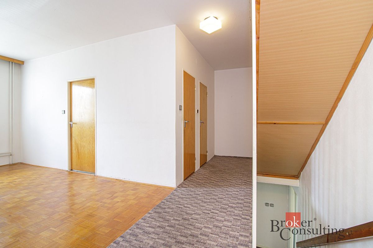 Prodej rodinného domu 120 m², pozemek 142 m² – fotografie 4