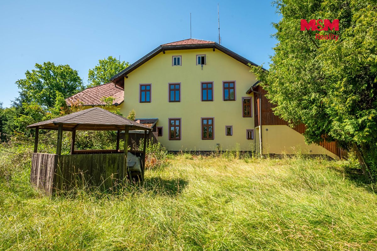 Prodej rodinného domu 362 m², pozemek 3865 m² – fotografie 3