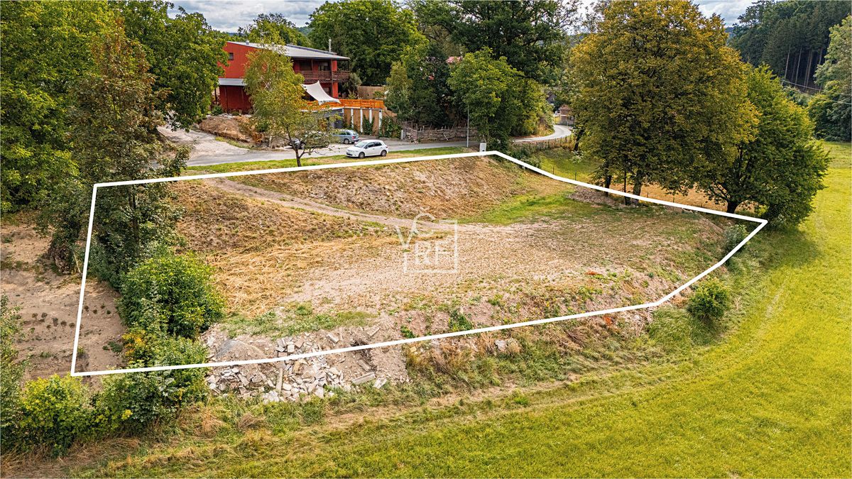 Prodej stavebního pozemku 1445 m²