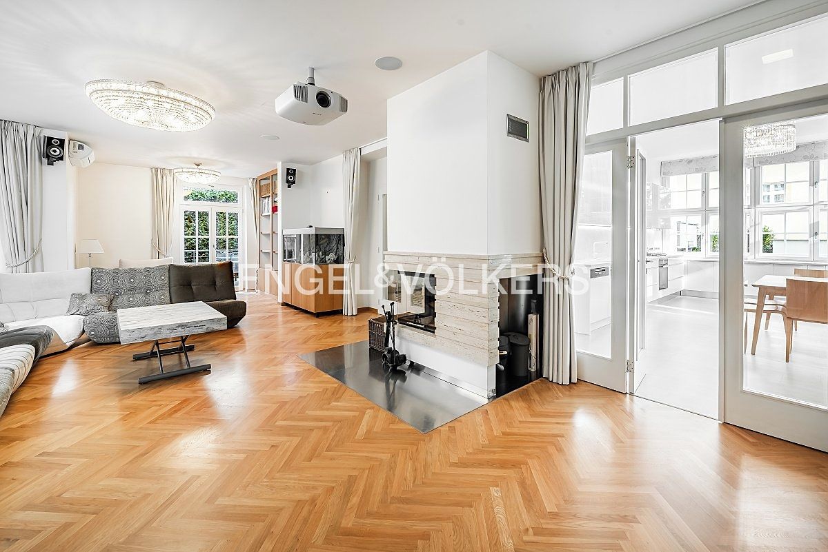 Pronájem vily 434 m², pozemek 600 m² – fotografie 4