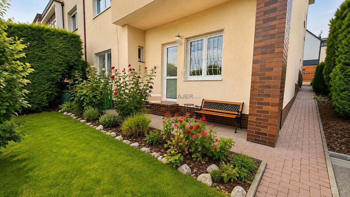 Pronájem bytu 1+1 60 m²