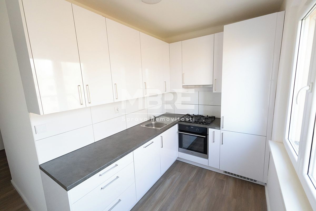 Pronájem bytu 2+1 54 m² – fotografie 2