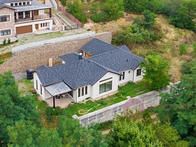 Prodej rodinného domu 209 m², pozemek 1020 m²