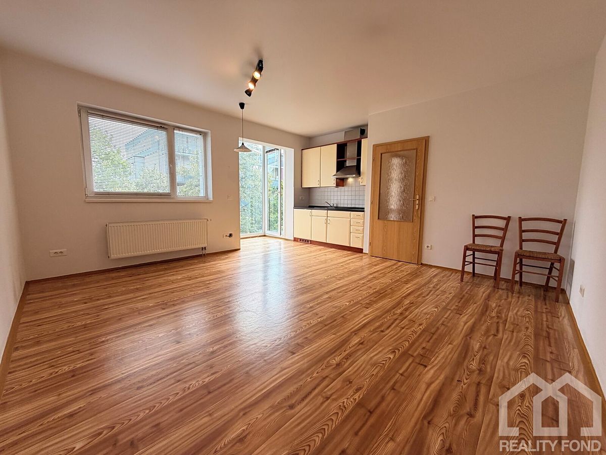 Pronájem bytu 1+kk 33 m²