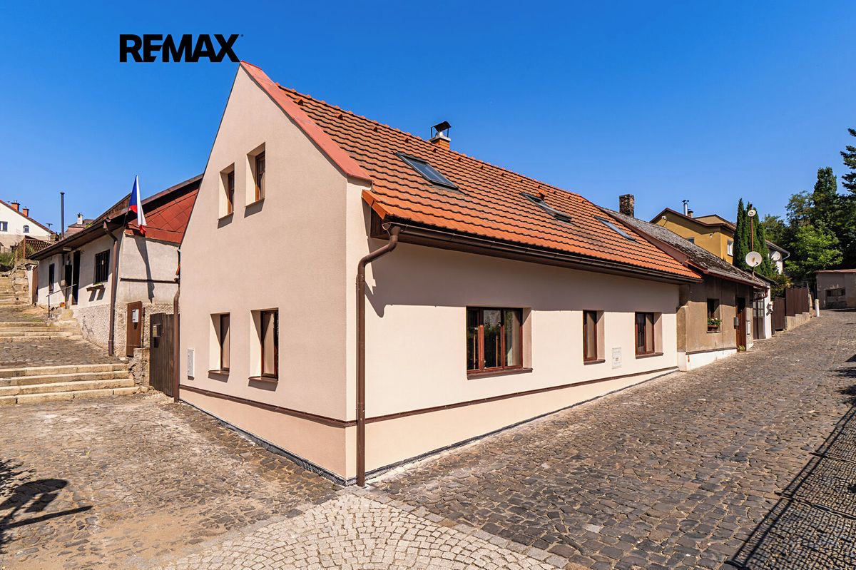 Prodej rodinného domu 127 m², pozemek 316 m² – fotografie 2