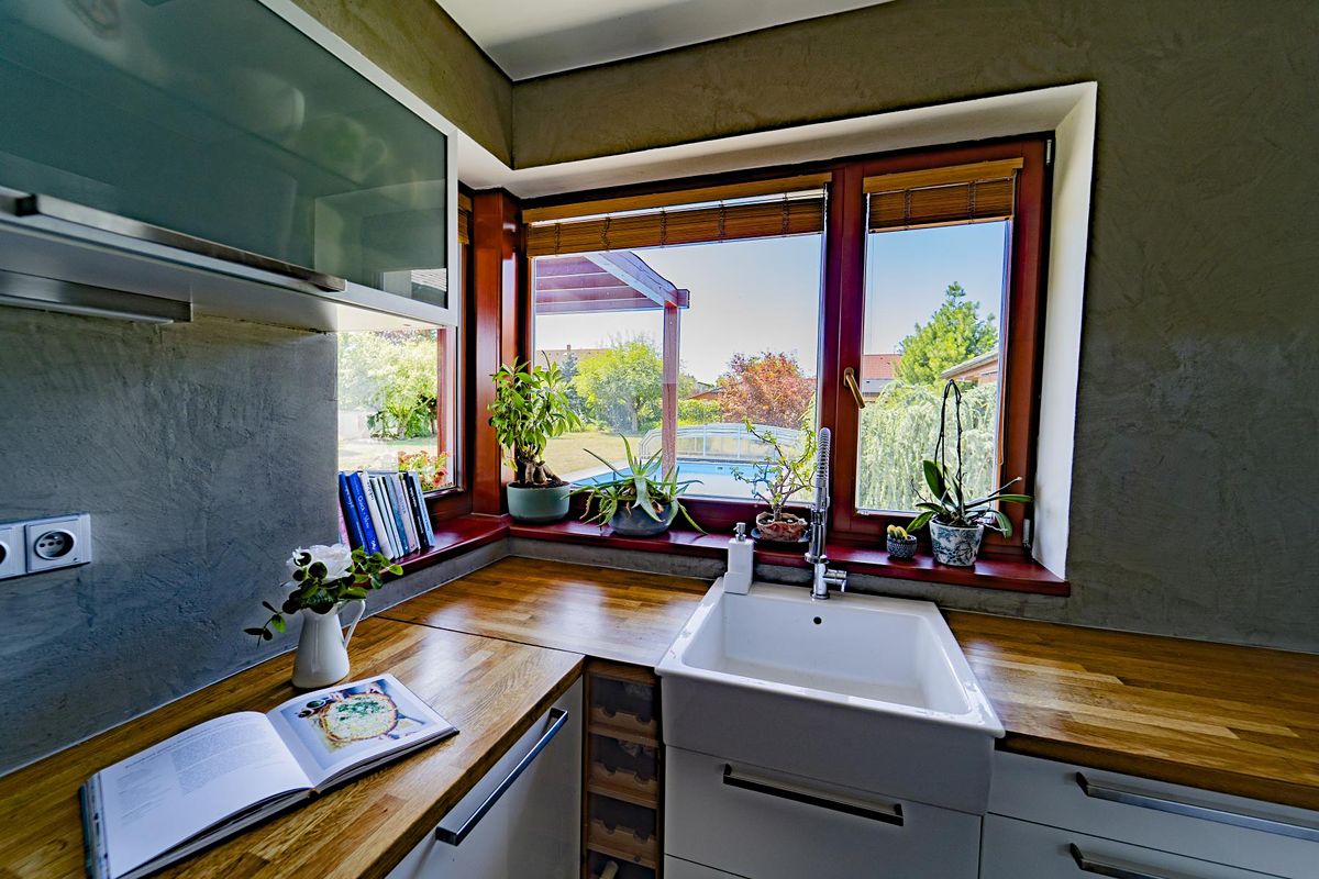 Prodej rodinného domu 155 m², pozemek 1661 m² – fotografie 2