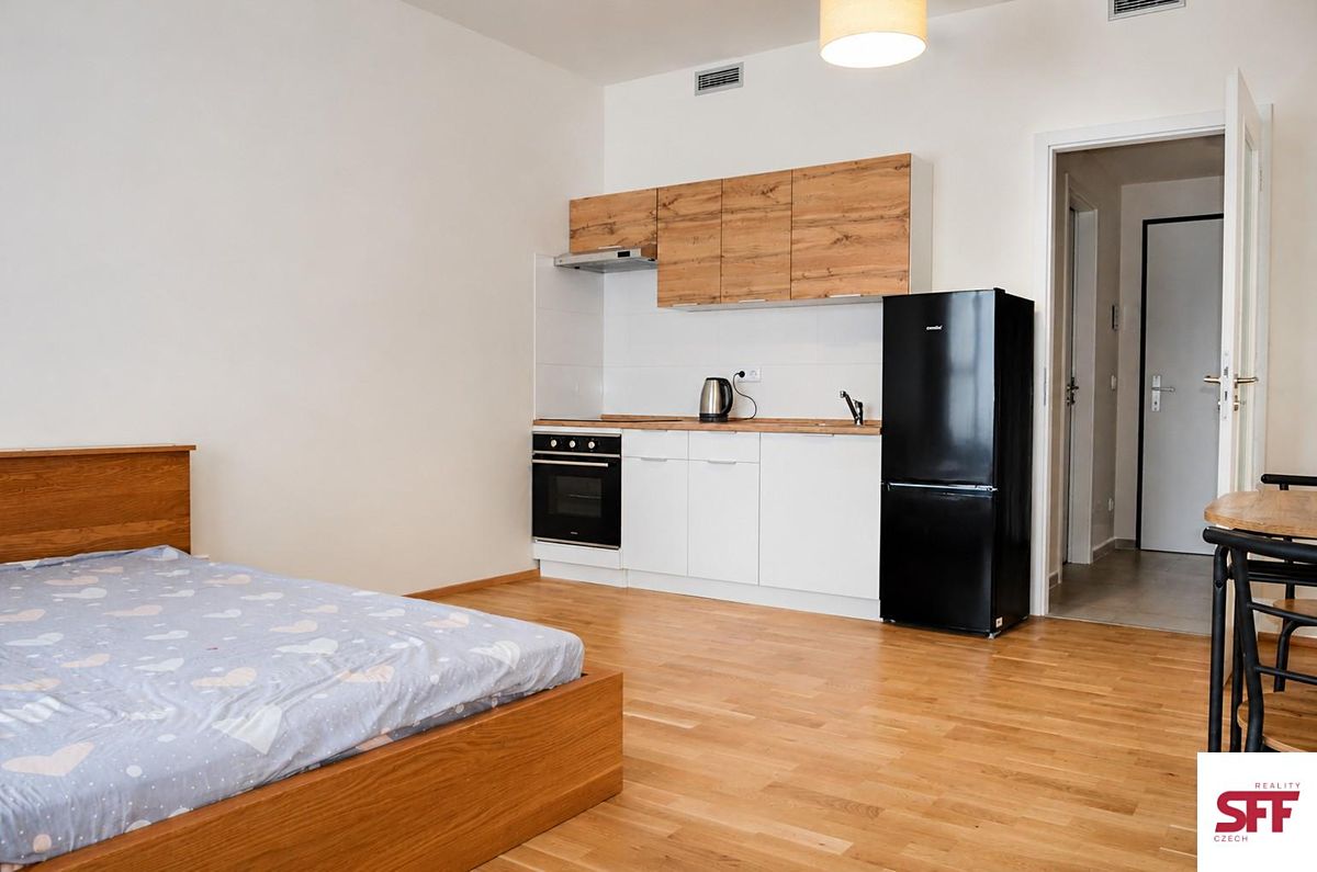 Pronájem bytu 1+kk 32 m²