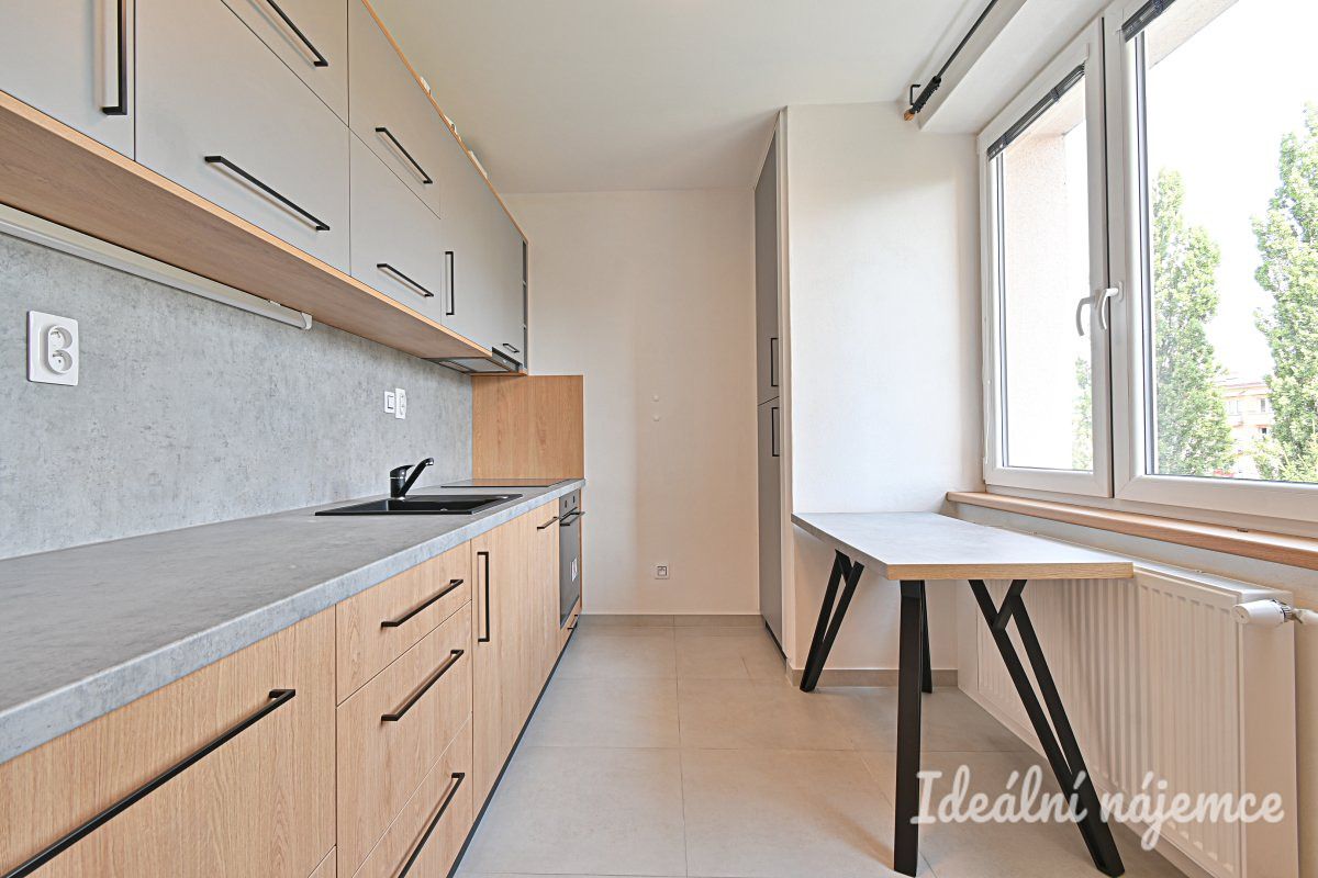 Pronájem bytu 3+1 77 m² – fotografie 2