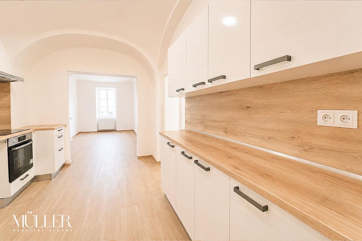 Pronájem bytu 3+1 67 m² – fotografie 2
