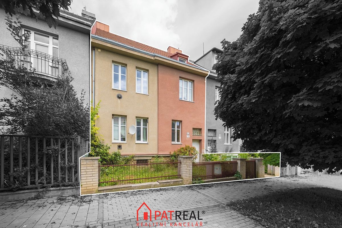 Prodej rodinného domu 300 m², pozemek 431 m² – fotografie 3
