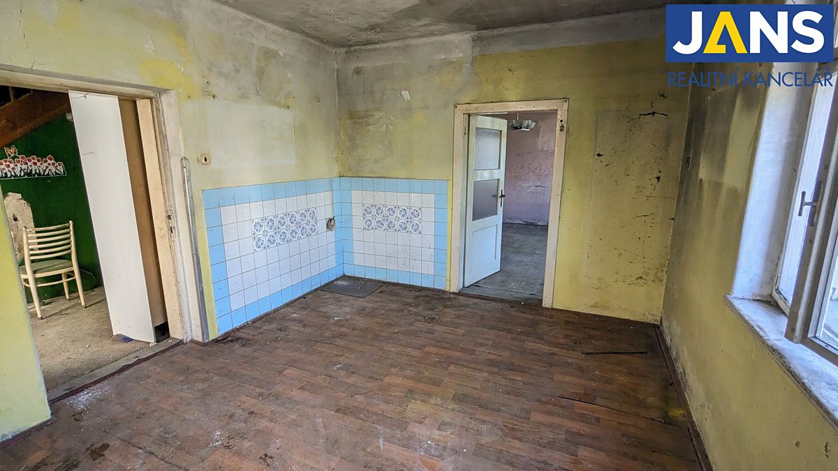 Prodej rodinného domu 121 m², pozemek 653 m² – fotografie 3