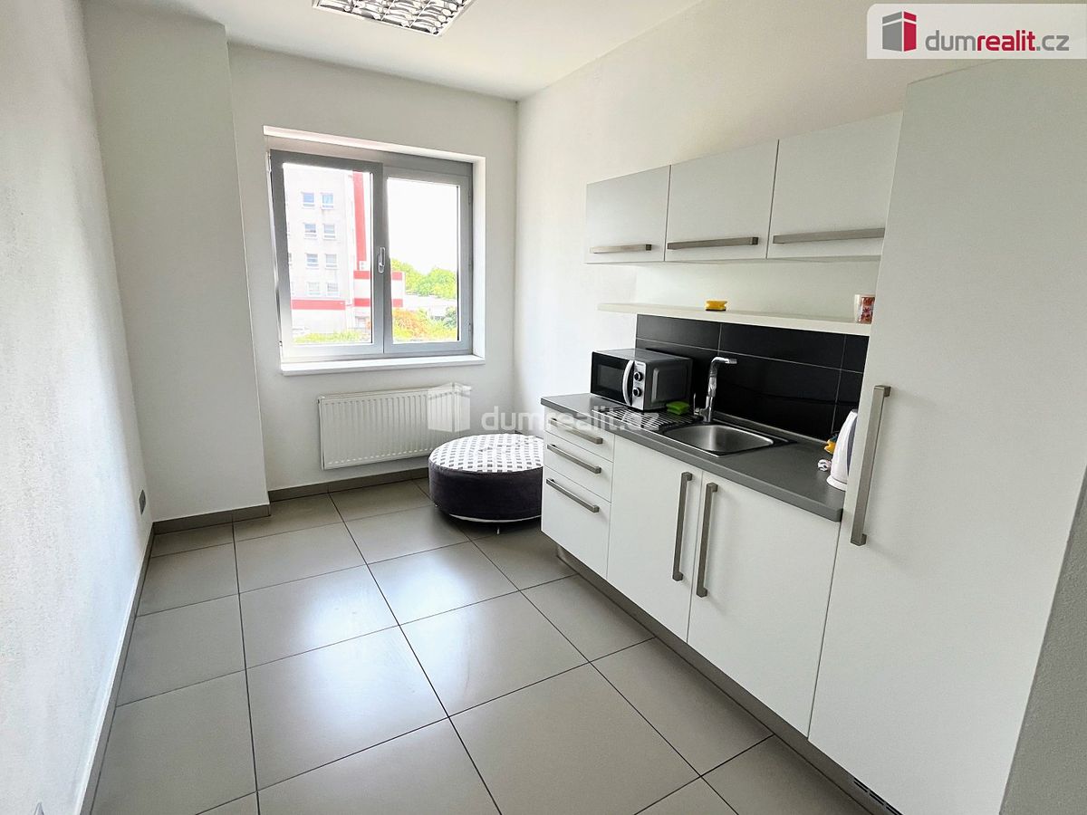 Pronájem kanceláře 20 m² – fotografie 2