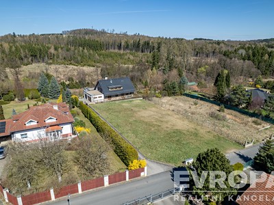 Prodej  stavebního pozemku 1 384 m²