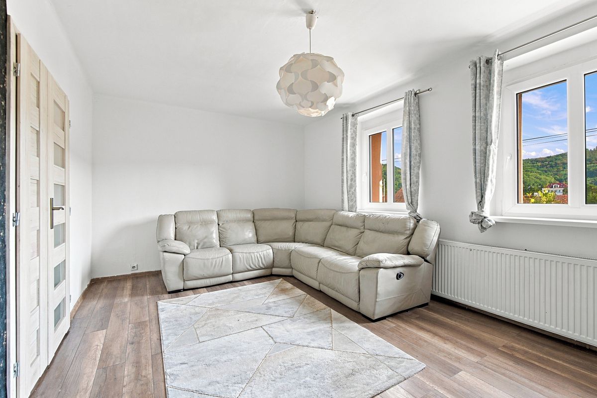 Prodej rodinného domu 138 m², pozemek 1169 m² – fotografie 4