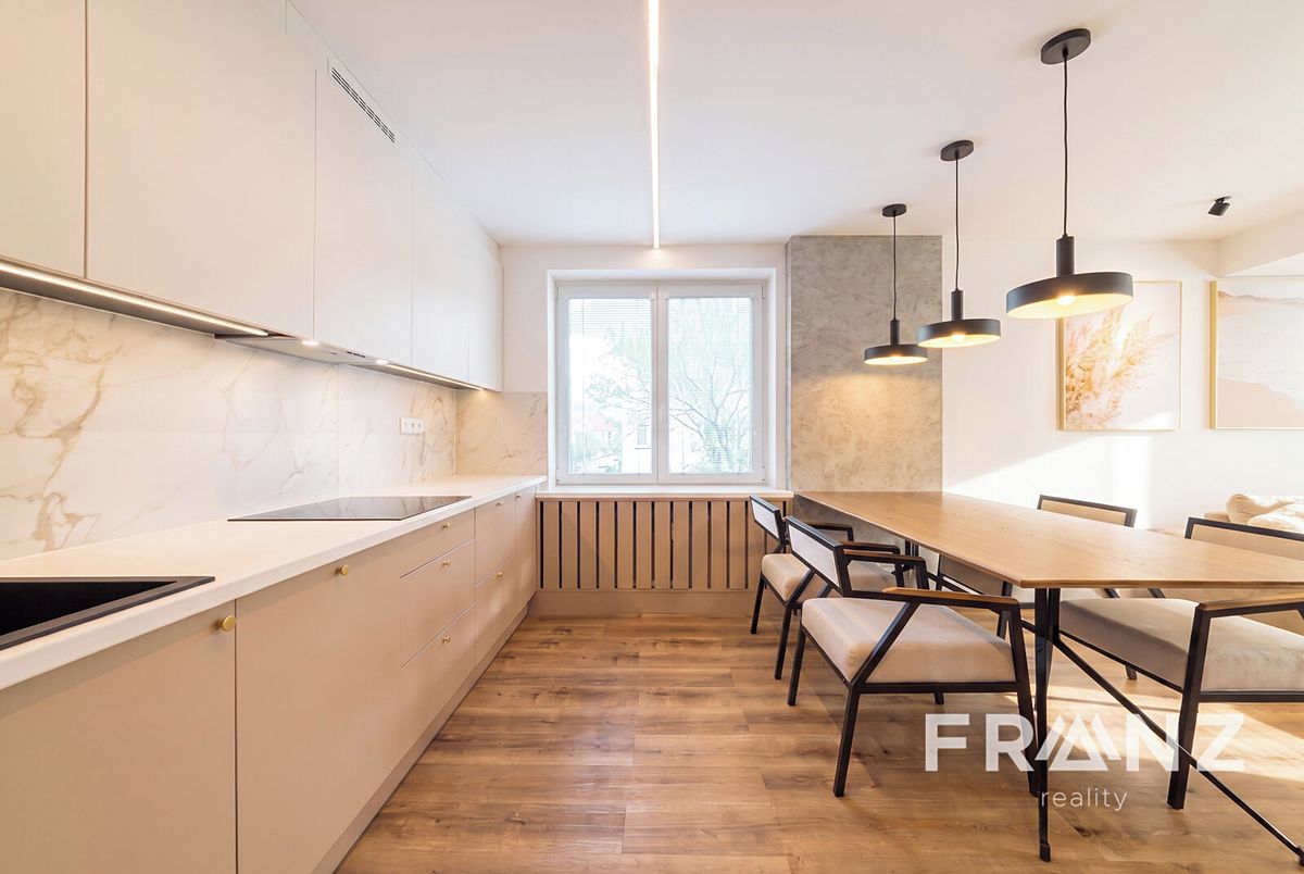 Pronájem bytu 3+kk 67 m²