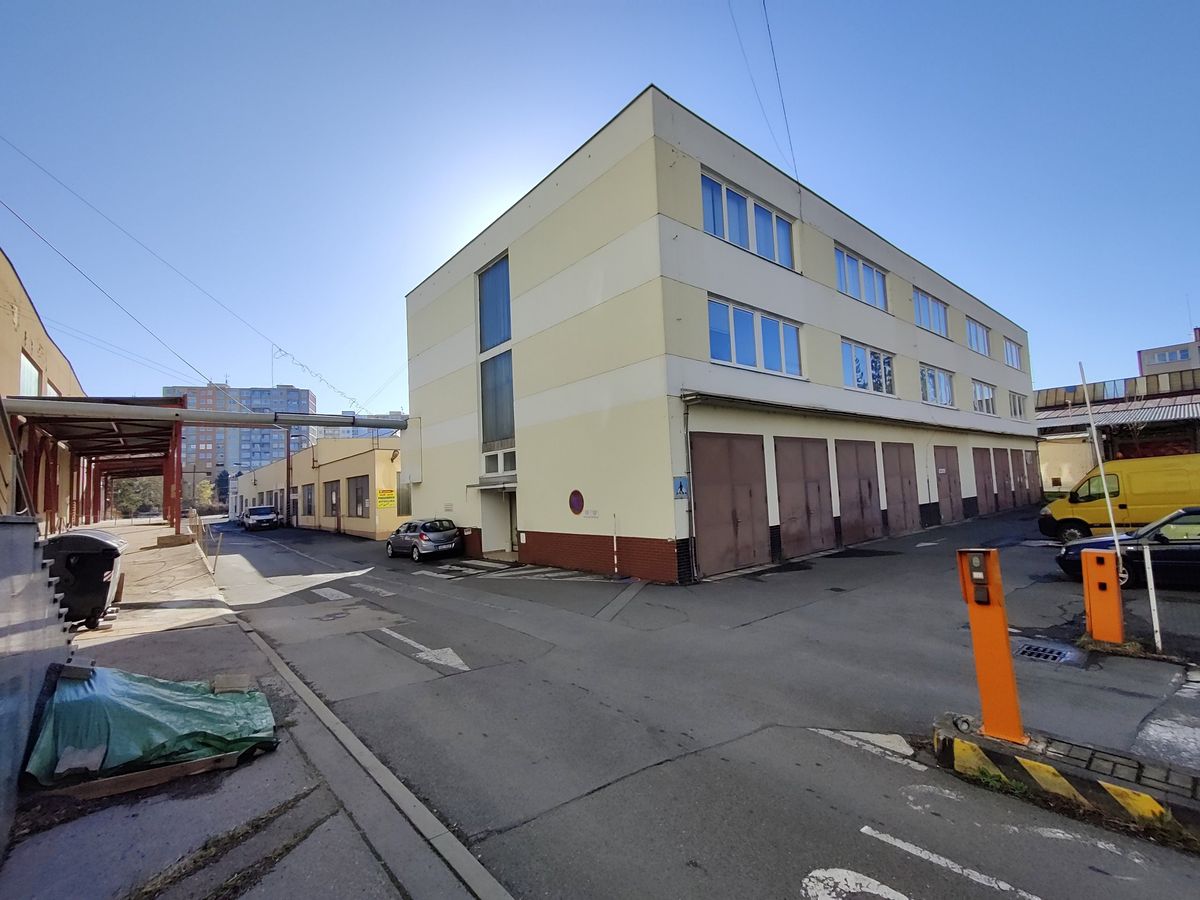 Pronájem kanceláře 509 m²