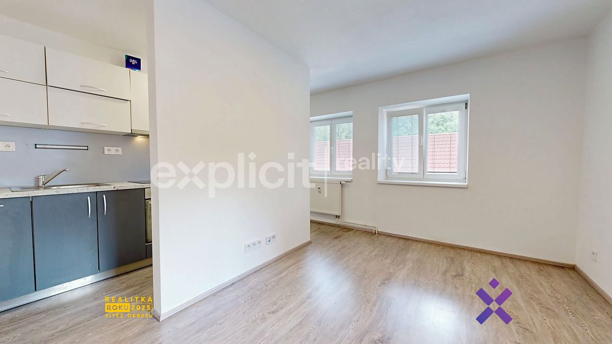 Pronájem bytu 2+kk 38 m²