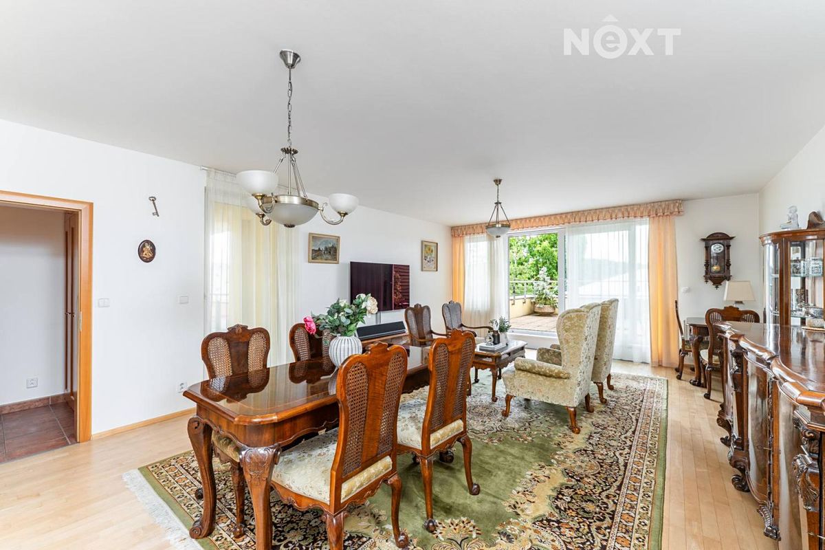 Pronájem bytu 3+kk 140 m² – fotografie 3