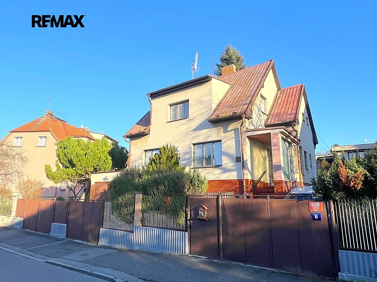 Prodej rodinného domu 272 m², pozemek 841 m²