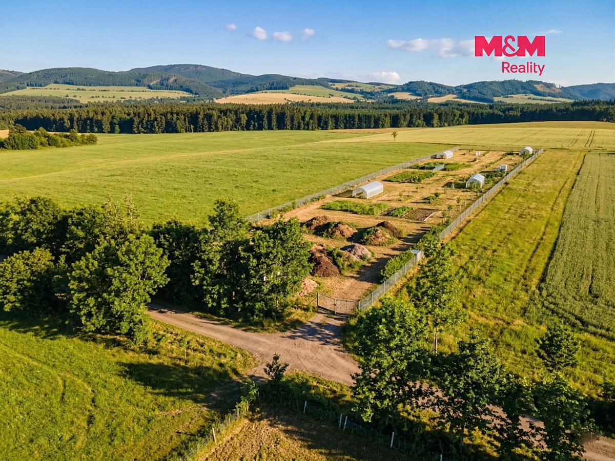 Prodej komerčního pozemku 8432 m² – fotografie 3