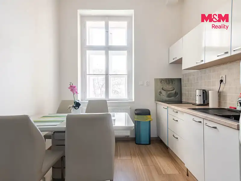 Pronájem bytu 2+kk 49 m², Praha – náhled fotky 2