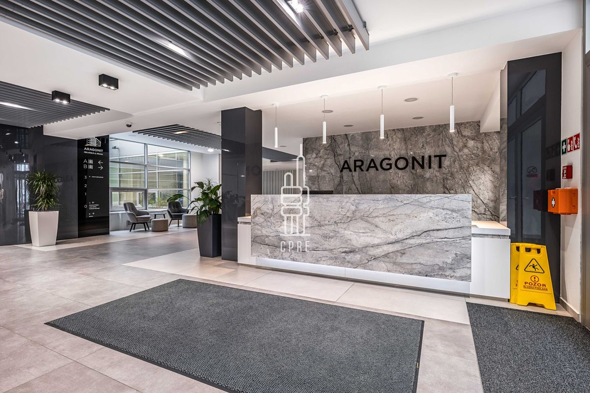 Pronájem kanceláře 1012 m² – fotografie 5