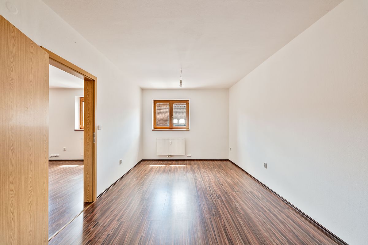 Prodej kanceláře 77 m² – fotografie 3