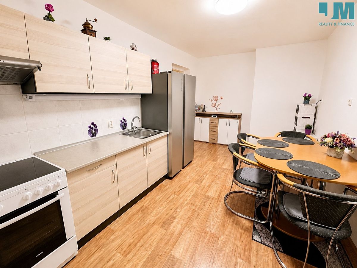 Pronájem bytu 2+1 52 m² – fotografie 4