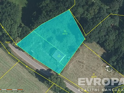 Prodej  stavebního pozemku 1 940 m²