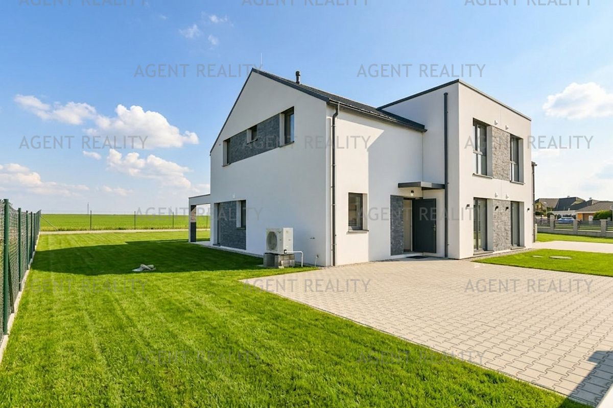 Prodej rodinného domu 156 m², pozemek 376 m² – fotografie 3