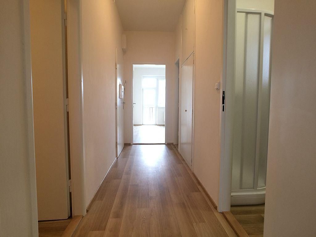 Pronájem bytu 2+1 77 m² – fotografie 4