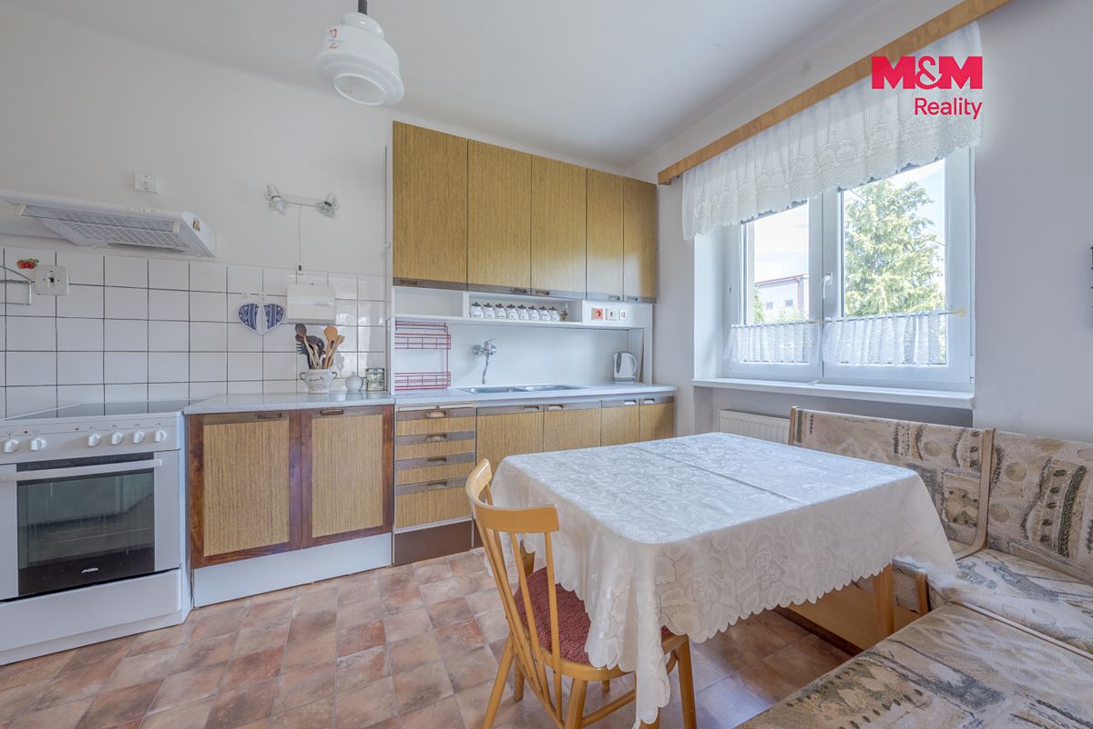 Prodej rodinného domu 150 m², pozemek 1159 m² – fotografie 4