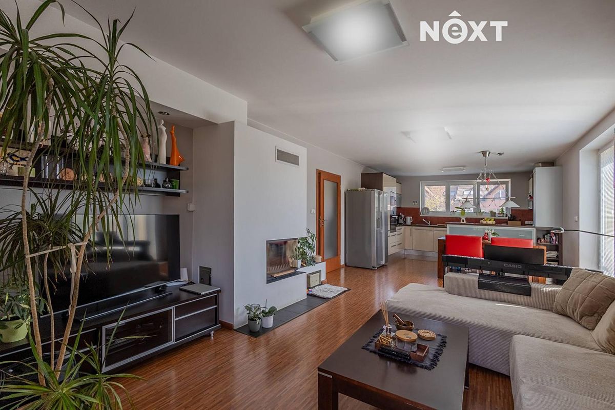Prodej rodinného domu 128 m², pozemek 330 m² – fotografie 3
