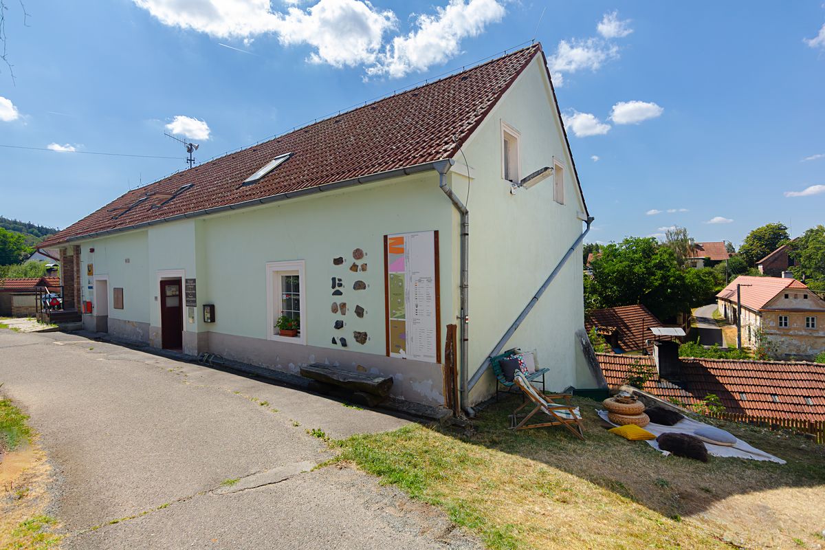 Prodej rodinného domu 377 m², pozemek 222 m²