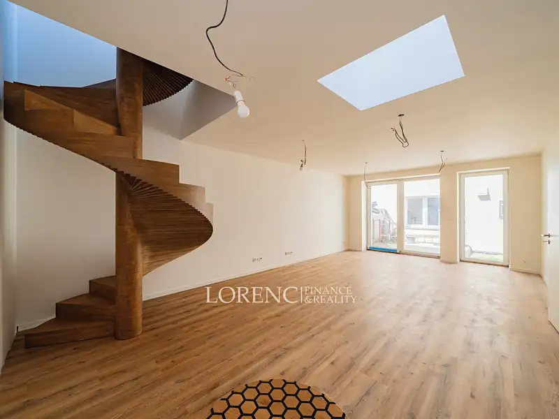 Pronájem kanceláře 156 m², Praha – náhled fotky 1