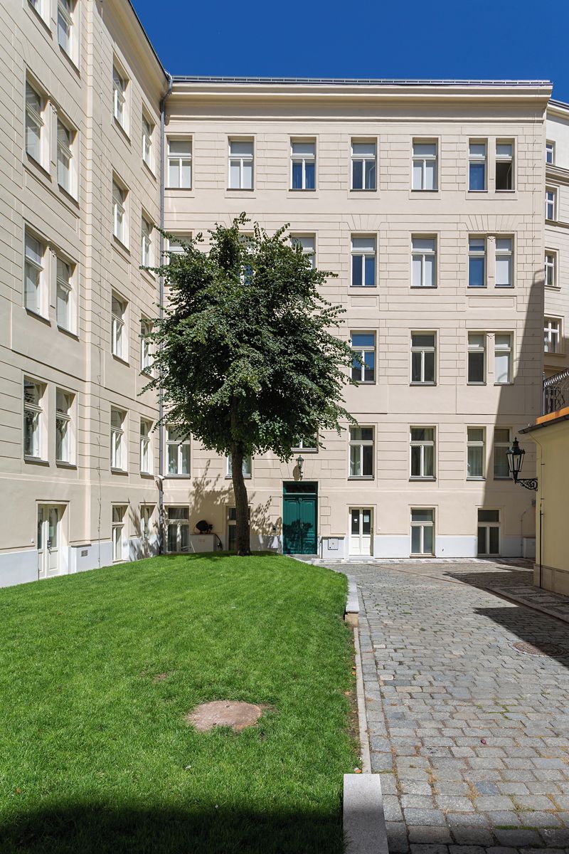 Pronájem bytu 3+kk 70 m²