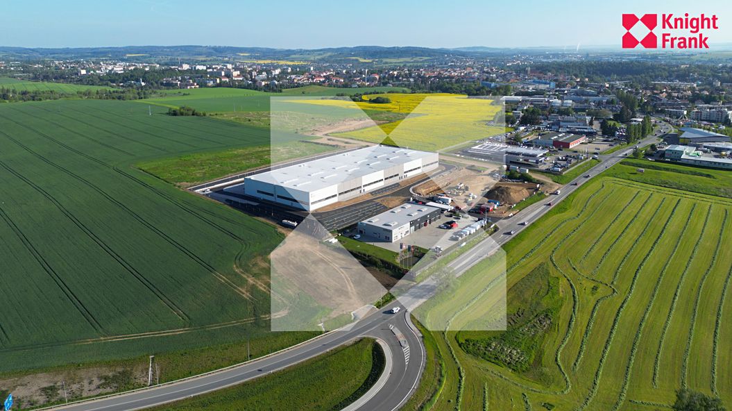 Pronájem skladového prostoru 1400 m² – fotografie 3