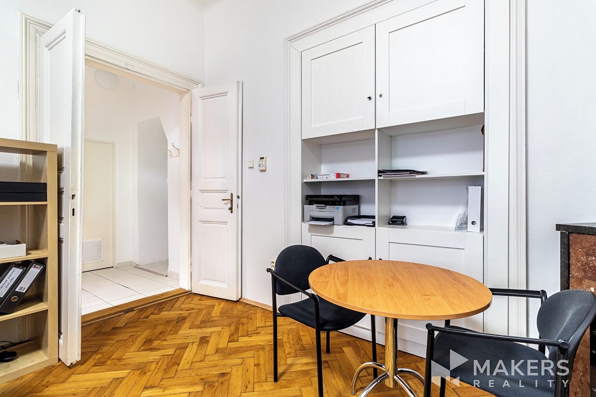 Pronájem kanceláře 50 m² – fotografie 2