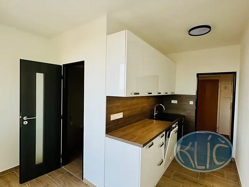 Pronájem bytu 2+1 64 m², Tábor – náhled fotky 1