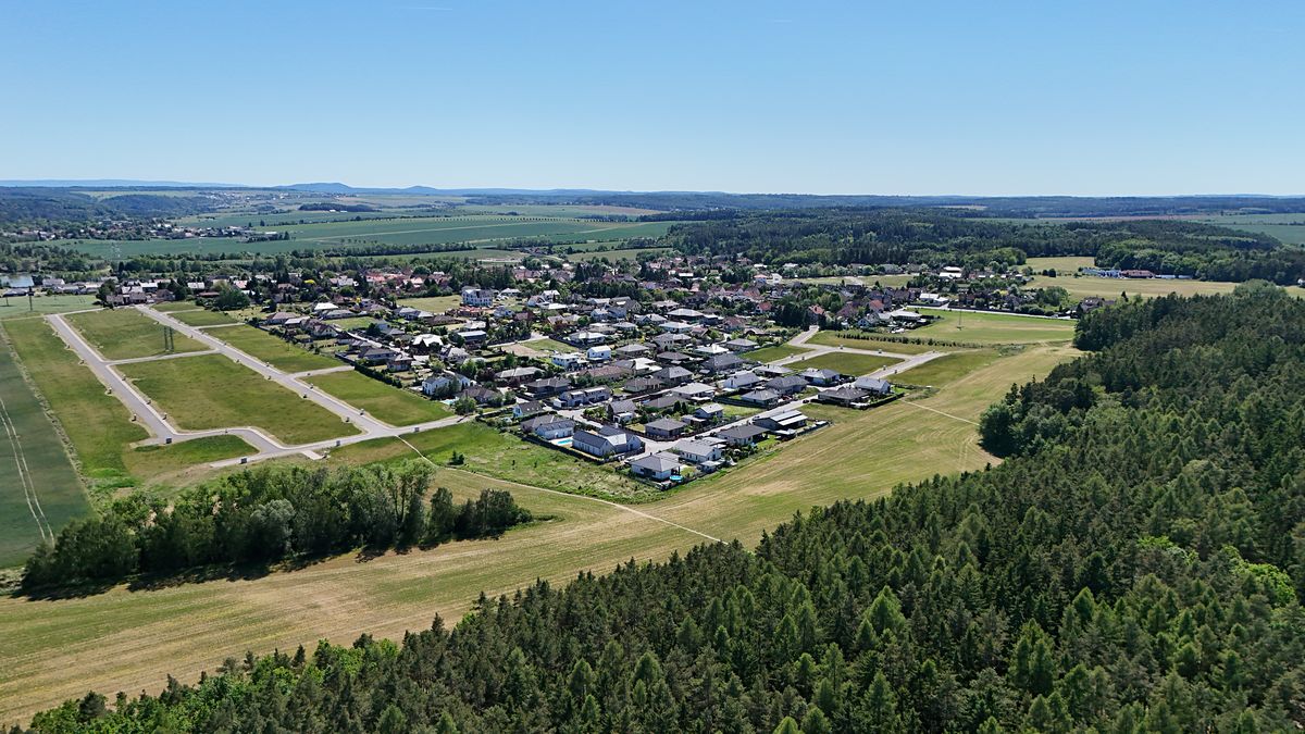 Prodej stavebního pozemku 950 m² – fotografie 4