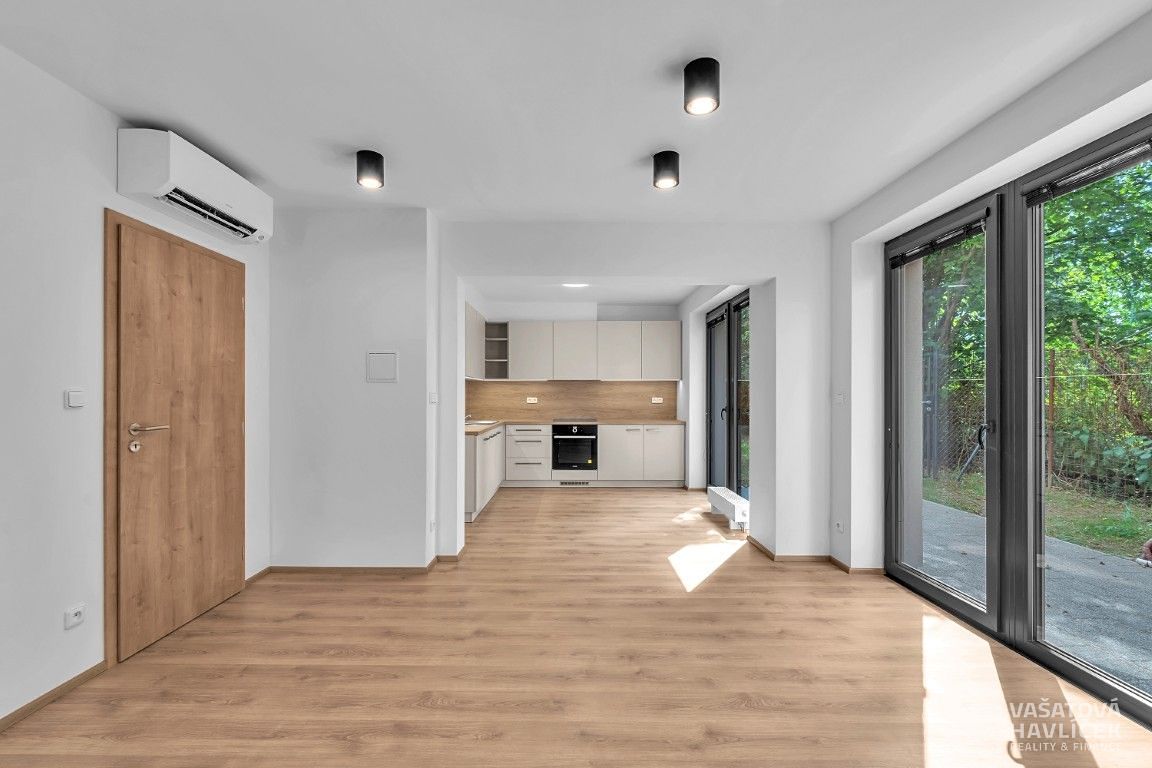 Pronájem bytu 3+1 188 m² – fotografie 5