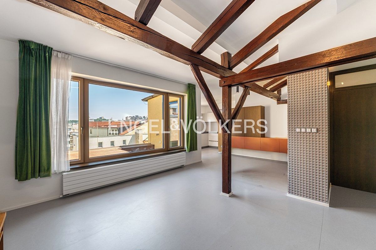 Pronájem bytu 4+kk 120 m²