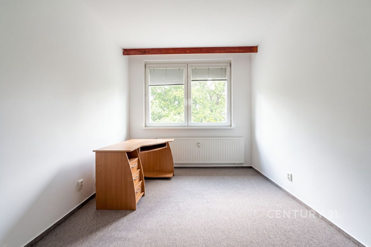 Pronájem bytu 3+1 61 m² – fotografie 2