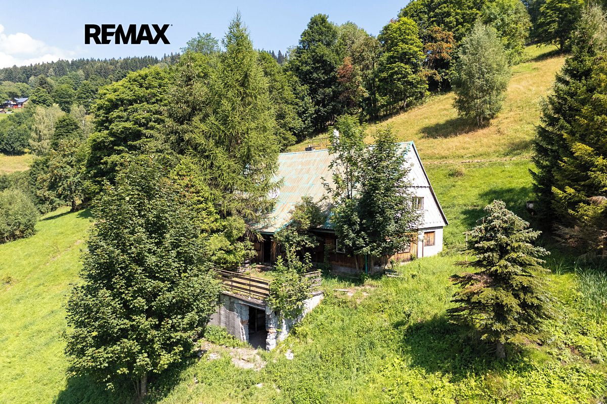 Prodej chalupy 200 m², pozemek 19680 m²