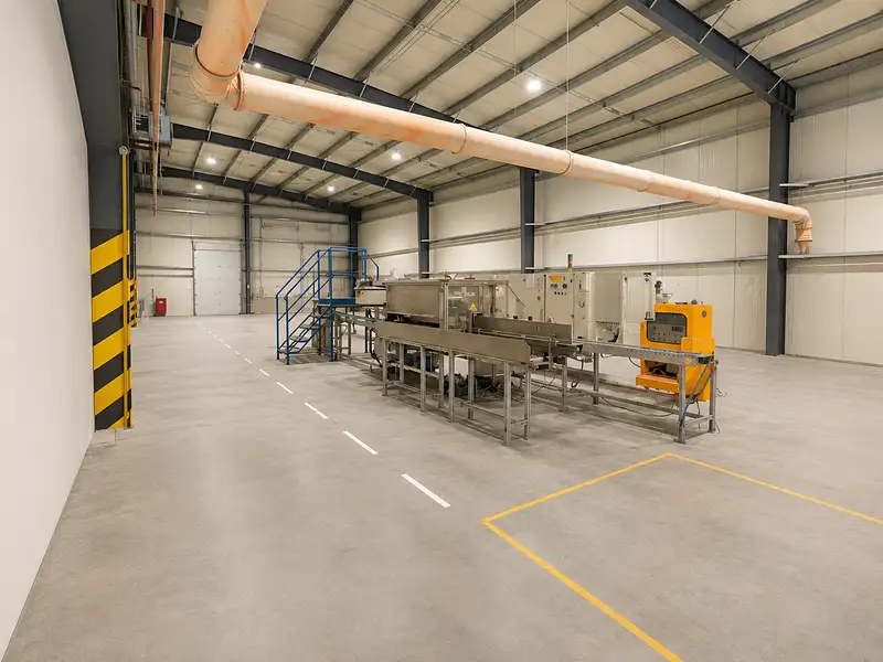 Pronájem výrobní haly, prostoru 2500 m², Červená Řečice – náhled fotky 3