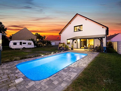 Prodej  rodinného domu 221 m², pozemek 1 252 m²
