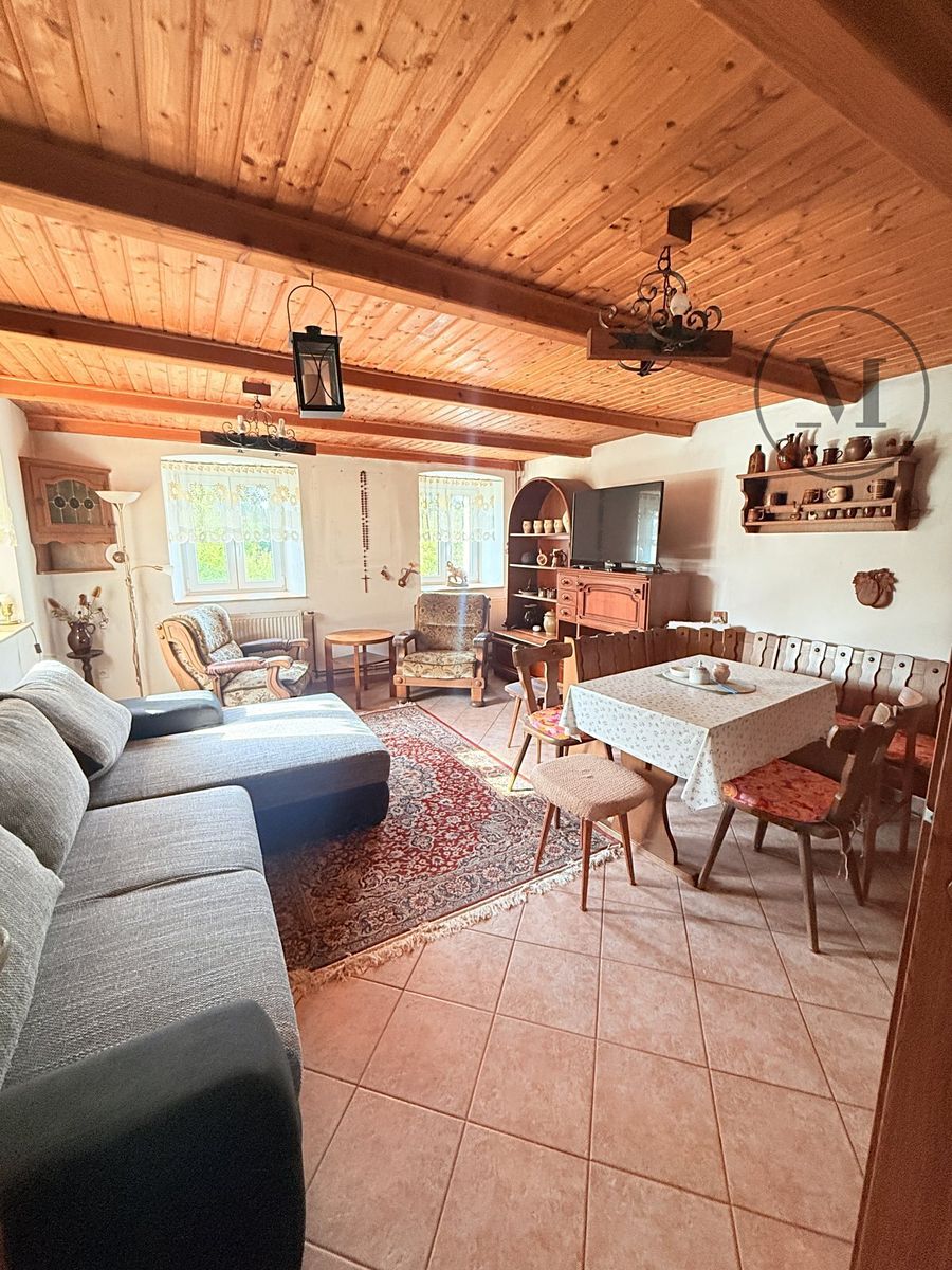 Prodej chalupy 190 m², pozemek 939 m² – fotografie 2